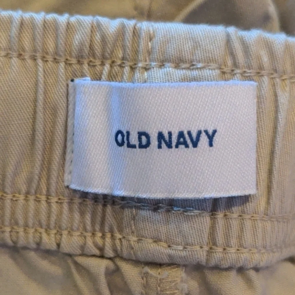 Old Navy Boys Chino Jogger Shorts size Small 6/7